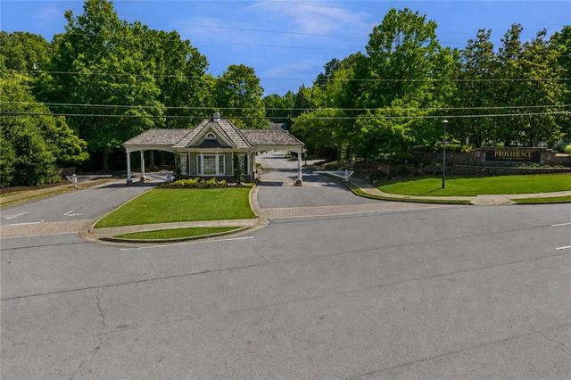 805 Lake Mist Cove, Alpharetta, GA 30004