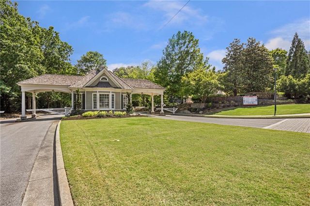 805 Lake Mist Cove, Alpharetta, GA 30004