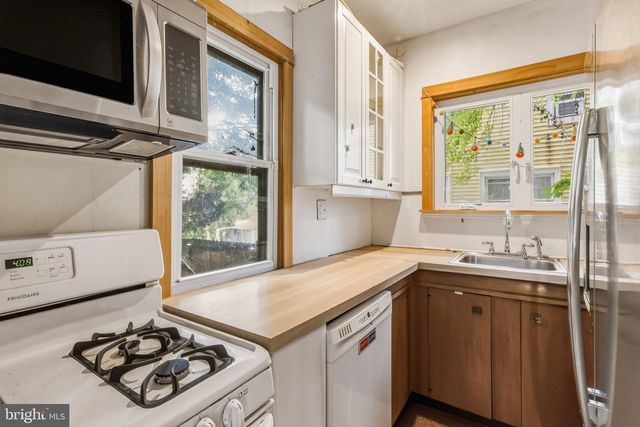 149 W BARBER AVE, Woodbury, NJ 08096