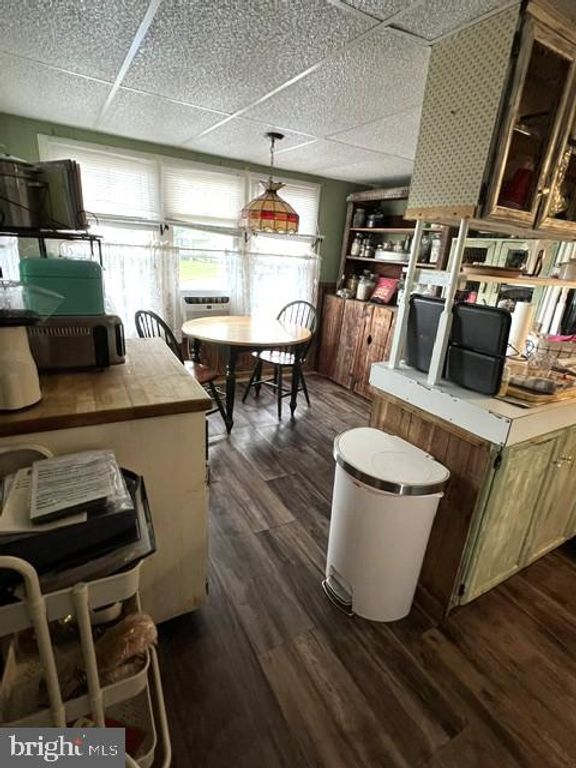 Image 3 of property listing at 512 LIBERTY DR, Mount Wolf, PA 17347