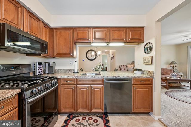 5105A ADELAIDE DR, Mount Laurel, NJ 08054