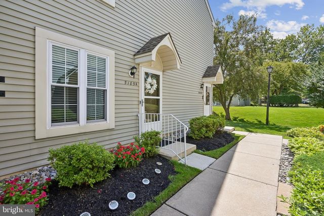 5105A ADELAIDE DR, Mount Laurel, NJ 08054