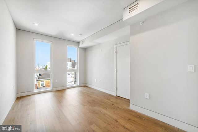 1408 E OXFORD ST, Philadelphia, PA 19125