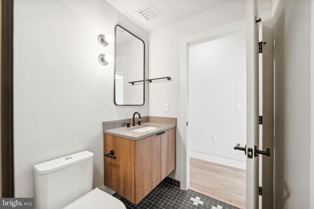 1408 E OXFORD ST, Philadelphia, PA 19125