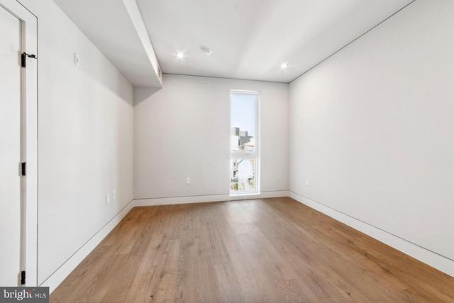 1408 E OXFORD ST, Philadelphia, PA 19125