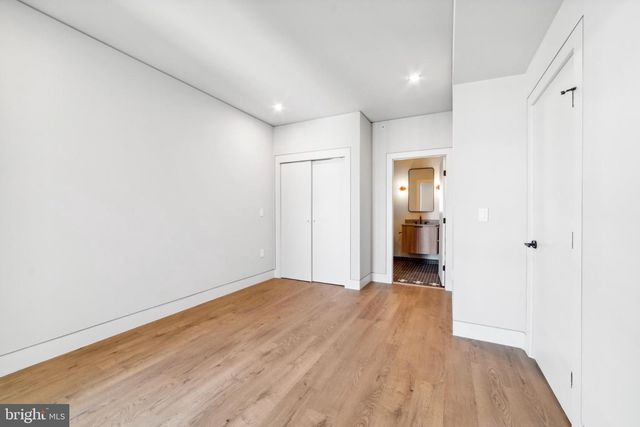 1408 E OXFORD ST, Philadelphia, PA 19125