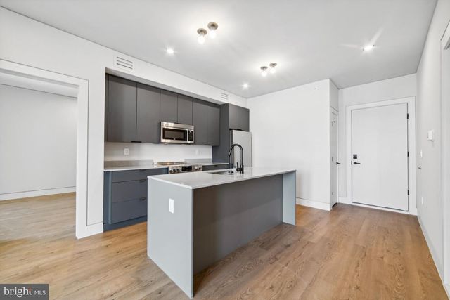 1408 E OXFORD ST, Philadelphia, PA 19125