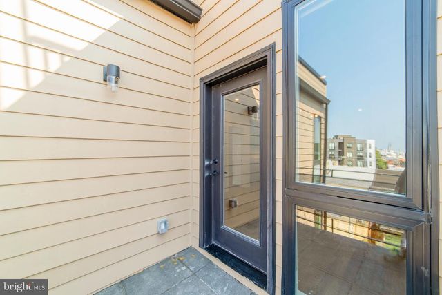 1408 E OXFORD ST, Philadelphia, PA 19125