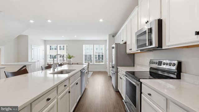 10644 HINTON WAY, Manassas, VA 20112