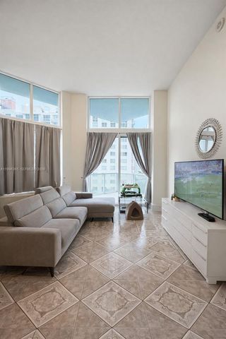 1900 N Bayshore Dr 910, Miami, FL 33132