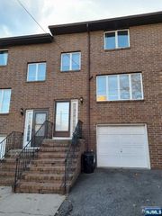 152 Main Street, East Rutherford, NJ 07073