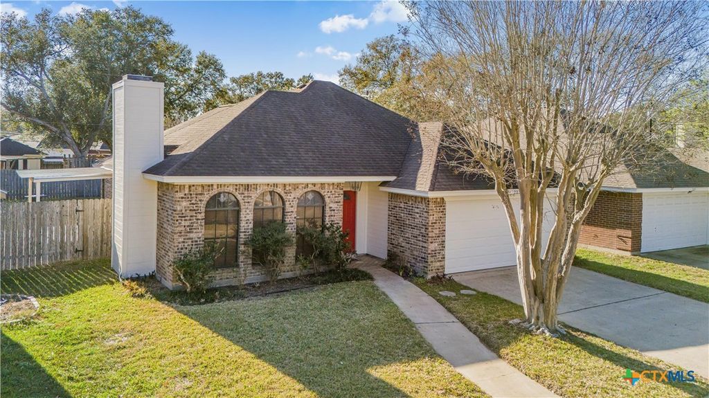 223 Spur Drive, Victoria, TX 77904