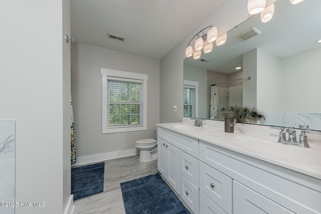 2118 Old Savannah Road, Burgaw, NC 28425