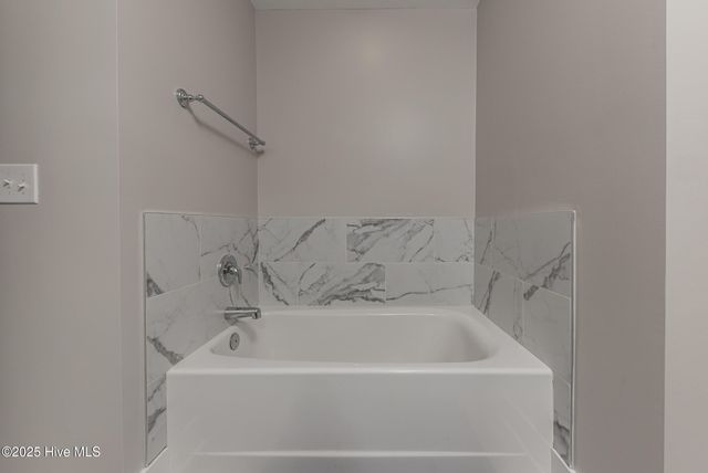 2118 Old Savannah Road, Burgaw, NC 28425