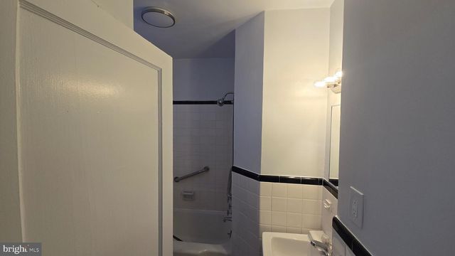 3906 GLEN AVE, Baltimore, MD 21215