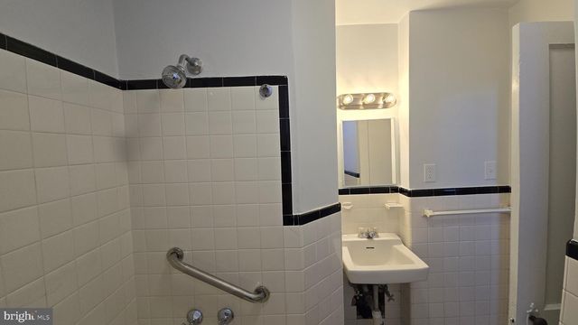 3906 GLEN AVE, Baltimore, MD 21215