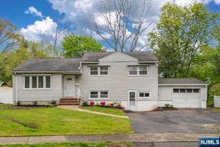 99 Morningside Road, Paramus, NJ 07652