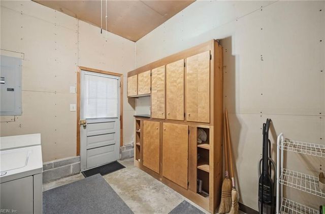 6 Redman CT, Hampton, VA 23669