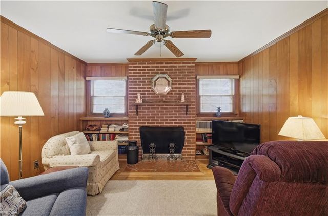 6 Redman CT, Hampton, VA 23669