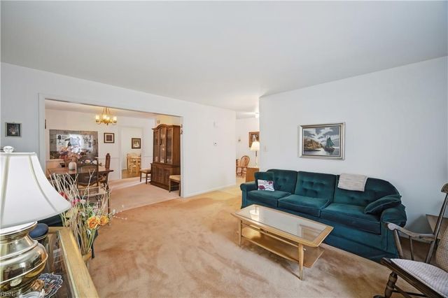 6 Redman CT, Hampton, VA 23669