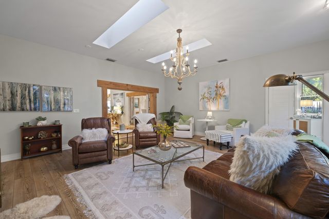 122 Lighthouse Drive, Jupiter Inlet Colony, FL 33469