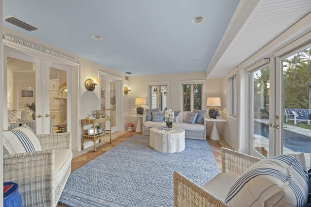 122 Lighthouse Drive, Jupiter Inlet Colony, FL 33469