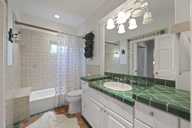 122 Lighthouse Drive, Jupiter Inlet Colony, FL 33469