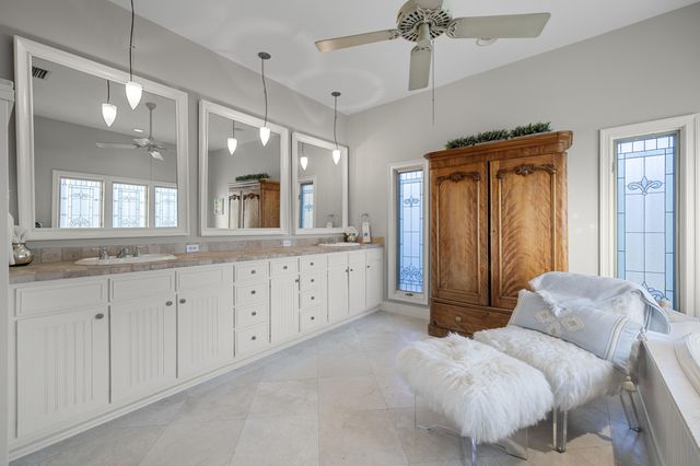 122 Lighthouse Drive, Jupiter Inlet Colony, FL 33469