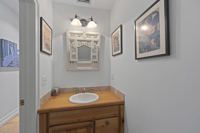 122 Lighthouse Drive, Jupiter Inlet Colony, FL 33469