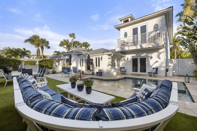 122 Lighthouse Drive, Jupiter Inlet Colony, FL 33469