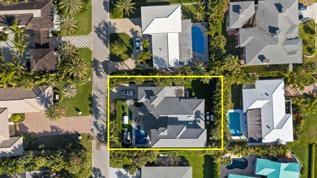 122 Lighthouse Drive, Jupiter Inlet Colony, FL 33469