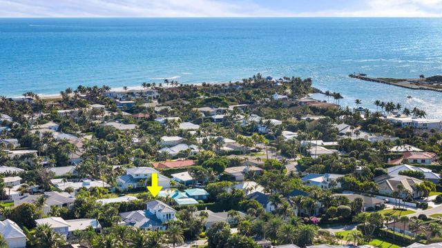 122 Lighthouse Drive, Jupiter Inlet Colony, FL 33469