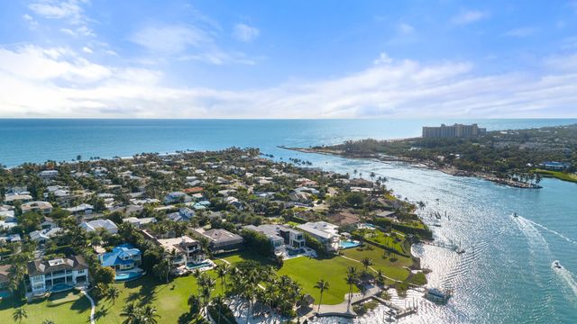 122 Lighthouse Drive, Jupiter Inlet Colony, FL 33469