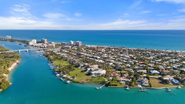 122 Lighthouse Drive, Jupiter Inlet Colony, FL 33469