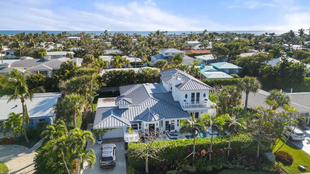 122 Lighthouse Drive, Jupiter Inlet Colony, FL 33469