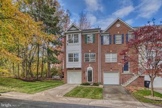 2400 LEMONTREE LN, Springdale, MD 20774