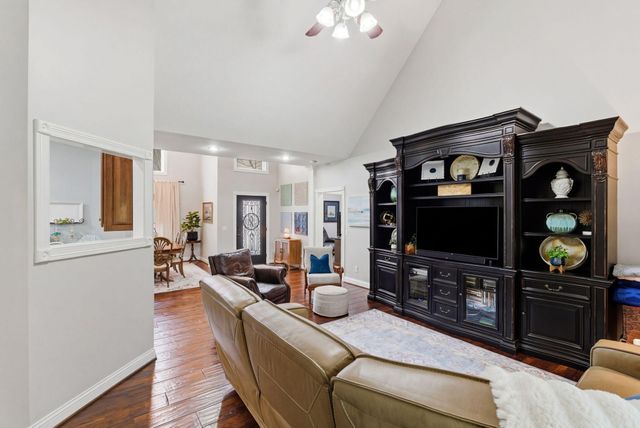 911 Wheatfield Road, Harrodsburg, KY 40330