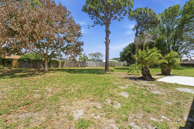 1343 SE Vestridge Lane, Port St. Lucie, Port St Lucie, FL 34952