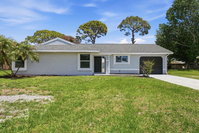 1343 SE Vestridge Lane, Port St. Lucie, Port St Lucie, FL 34952