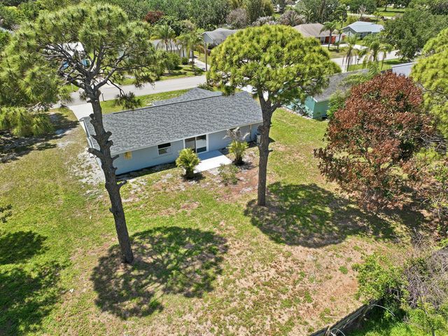 1343 SE Vestridge Lane, Port St. Lucie, Port St Lucie, FL 34952
