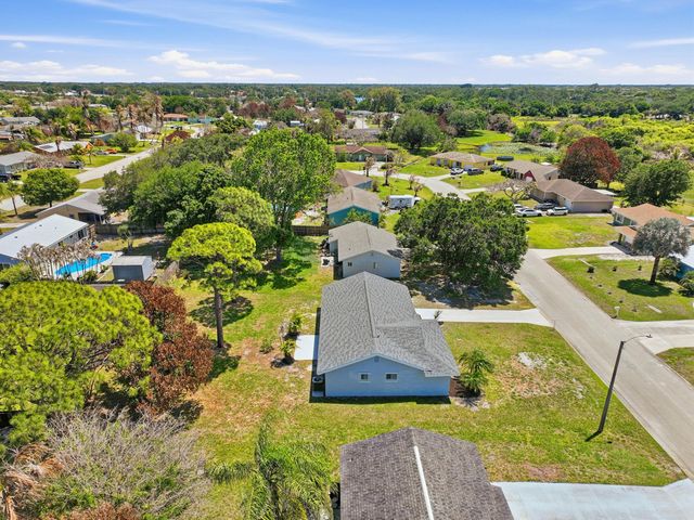 1343 SE Vestridge Lane, Port St. Lucie, Port St Lucie, FL 34952