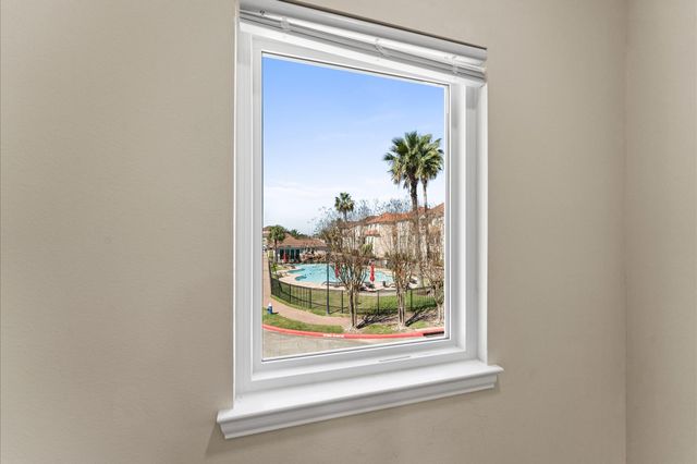 6107 Windwater Pointe, Houston, TX 77036