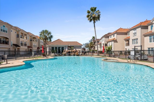 6107 Windwater Pointe, Houston, TX 77036