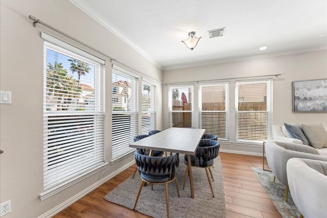 6107 Windwater Pointe, Houston, TX 77036