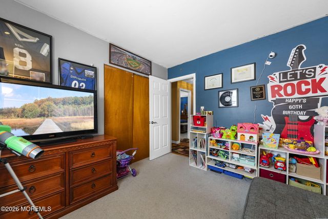 126 Newbury Road, Howell, NJ 07731