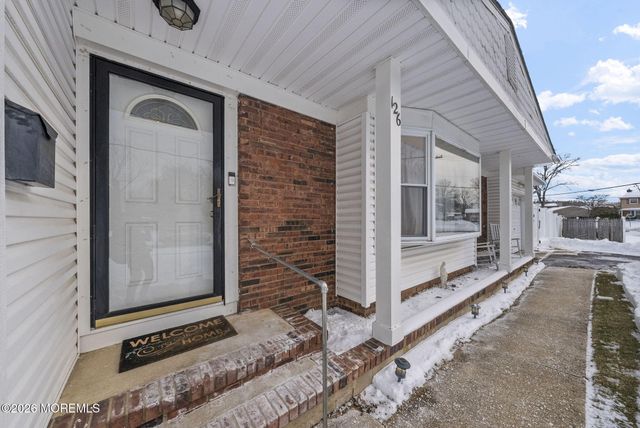 126 Newbury Road, Howell, NJ 07731