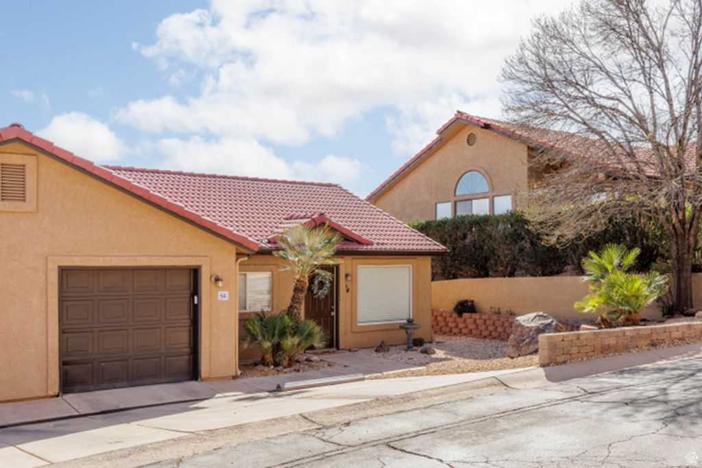Image 4 of property listing at 161 W 950 S #S4, St. George, UT 84770