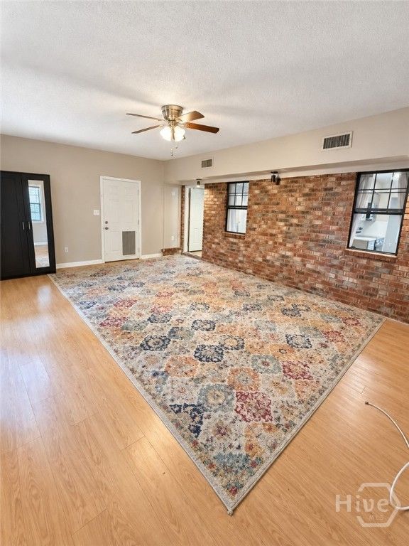 Image 15 of property listing at 118 Lucian Circle, Savannah, GA 31406