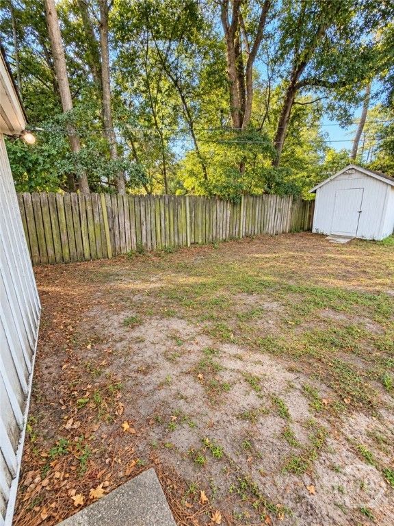 Image 16 of property listing at 118 Lucian Circle, Savannah, GA 31406