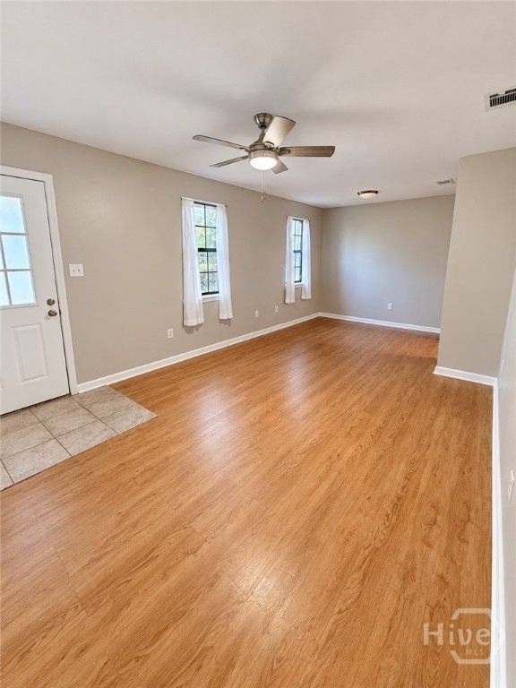 Image 3 of property listing at 118 Lucian Circle, Savannah, GA 31406